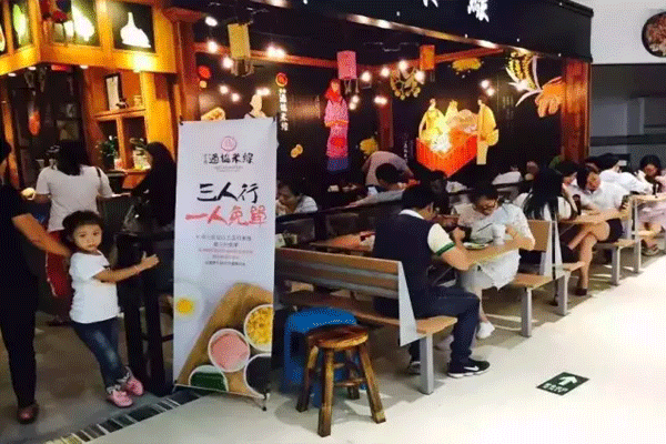 剖析十秒到過橋米線加盟店賺錢的經(jīng)營之道