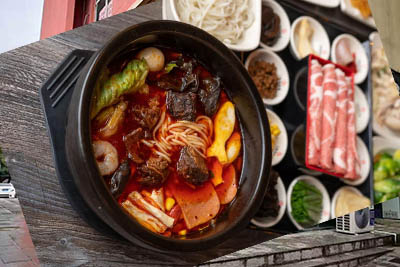 ?與昆明過橋米線百年老店比 十秒到怎么樣