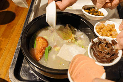 怎樣開云南過橋米線店 這些事情經(jīng)營者應(yīng)該注意