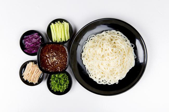 十秒到云南特色過橋米線加盟前景怎么樣？